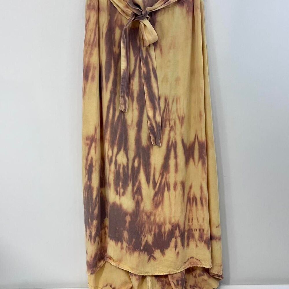 River and Rose Tie Dye Shirt with stretch and tie waistband